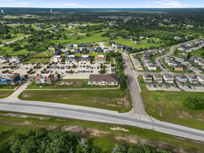 3012 Barron Rd, College Station, TX à louer - Photo de l’immeuble – Image 3 sur 21