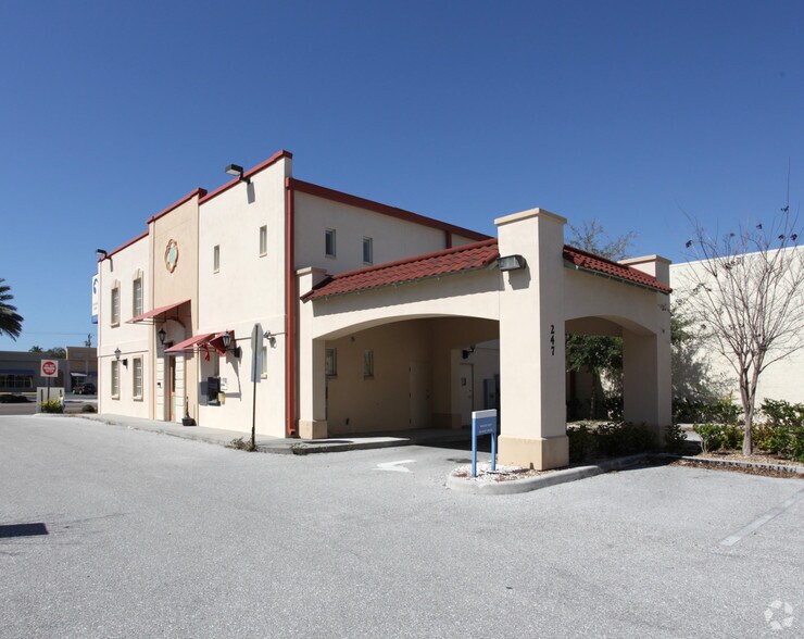247 Tamiami Trl S, Venice, FL à vendre - Photo de l’immeuble – Image 2 sur 36