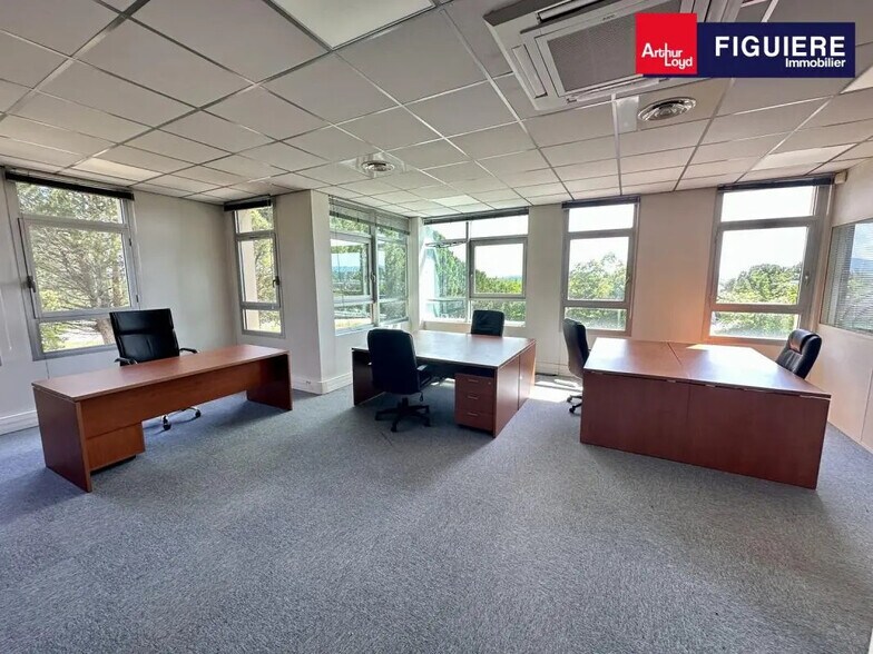 1090 Rue René Descartes, Aix-en-Provence à vendre - Photo intérieure – Image 2 sur 7