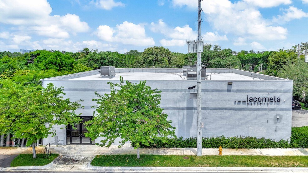 1015 NW 23rd St, Miami, FL à louer - Photo de l’immeuble – Image 1 sur 7