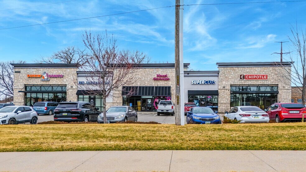 3053 8th St W, Altoona, IA à vendre - Photo de l’immeuble – Image 2 sur 8