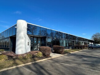 Plus de détails pour 1660 Walt Whitman Rd, Melville, NY - Bureau/Médical à louer