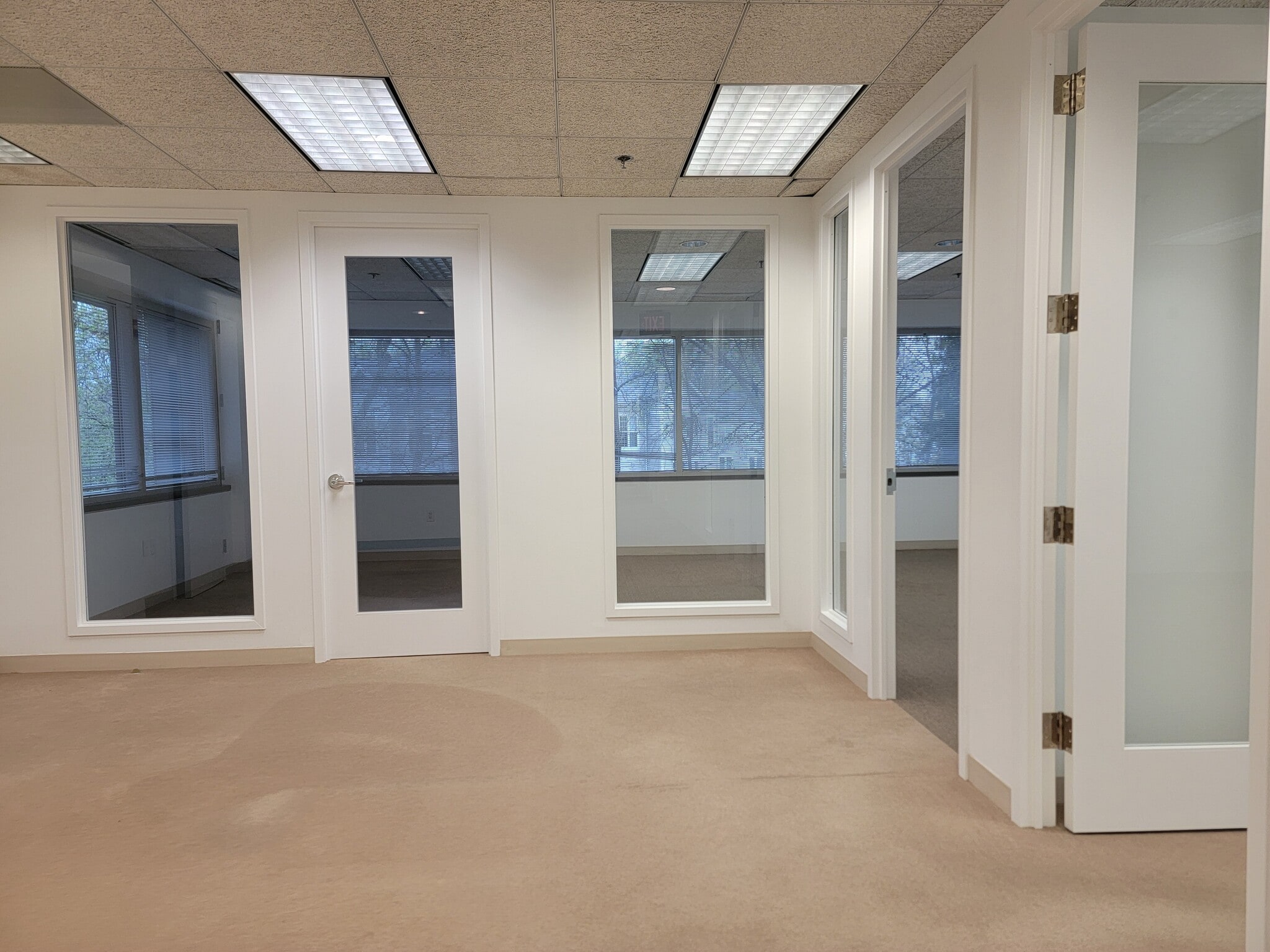 18310 Montgomery Village Ave, Gaithersburg, MD à louer Photo intérieure– Image 1 sur 3