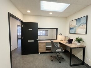 2175 N Academy Cir, Colorado Springs, CO à louer Photo intérieure– Image 1 sur 6
