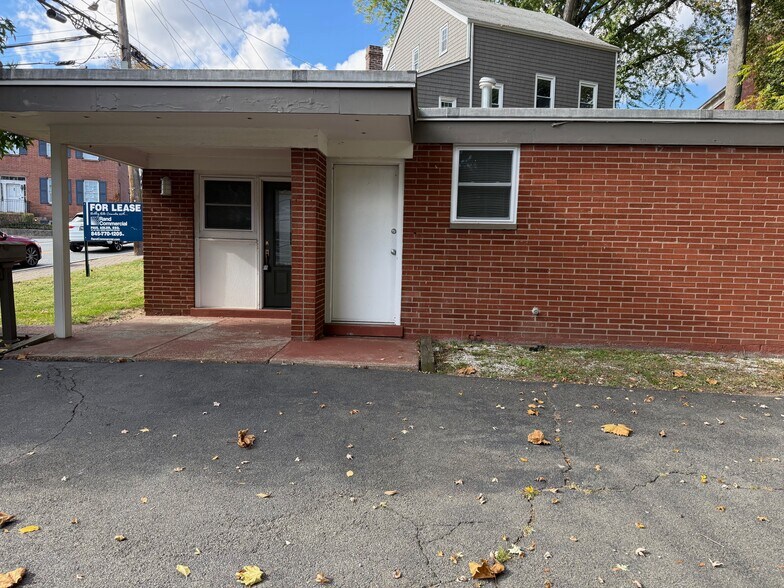 124 Washington St, Tappan, NY à louer - Photo de l’immeuble – Image 2 sur 13