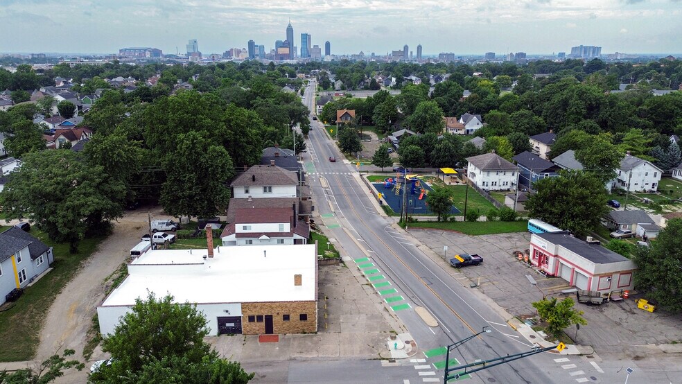 2229 E New York St, Indianapolis, IN à louer - Photo de l’immeuble – Image 2 sur 9