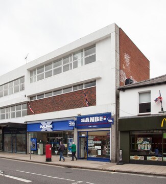 Plus de détails pour 3 High St, Walton On Thames - Local commercial à louer
