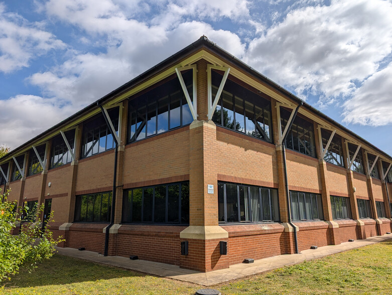 Stannard Way, Bedford à louer - Photo de l’immeuble – Image 1 sur 7