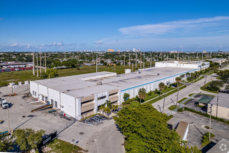 1601 Hill Ave, West Palm Beach, FL à louer - Photo principale – Image 1 sur 4