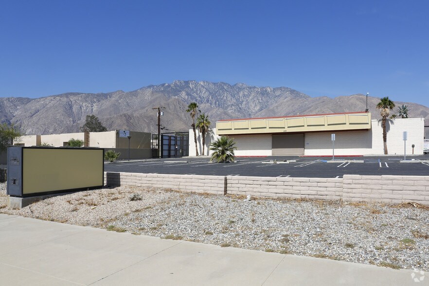 3455 N Indian Canyon Dr, Palm Springs, CA à vendre - Photo de l’immeuble – Image 2 sur 20