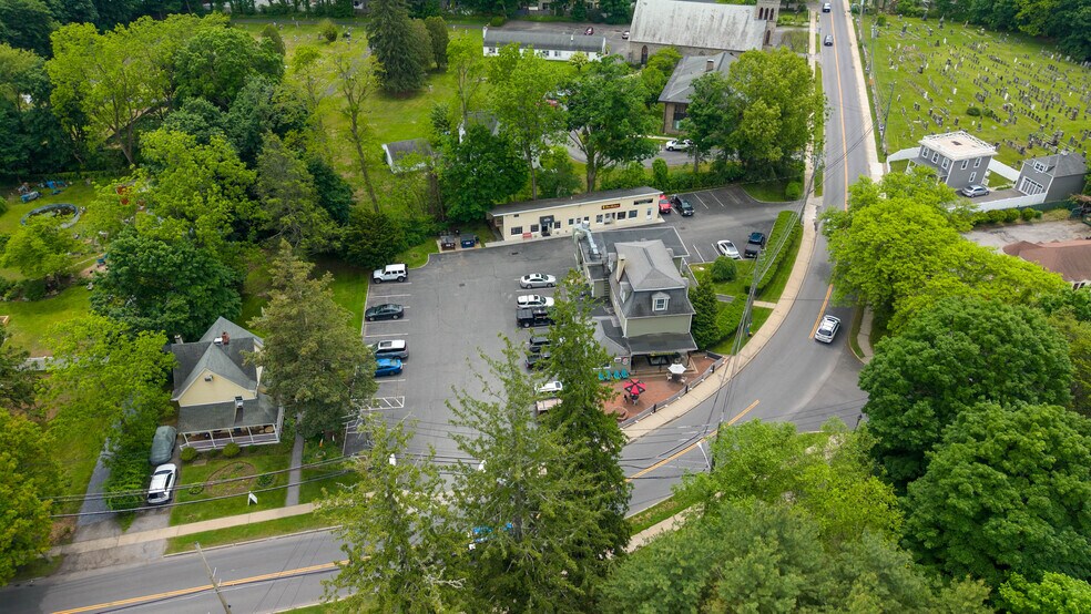 1137-1143 E Main St, Shrub Oak, NY à vendre - Photo de l’immeuble – Image 2 sur 12