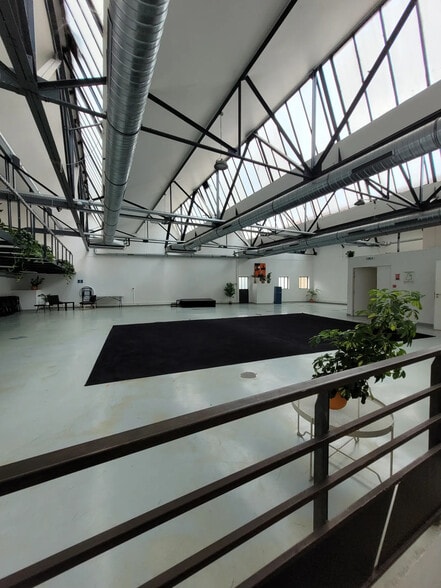 Bureau dans Lyon à vendre - Photo de l’immeuble – Image 1 sur 7