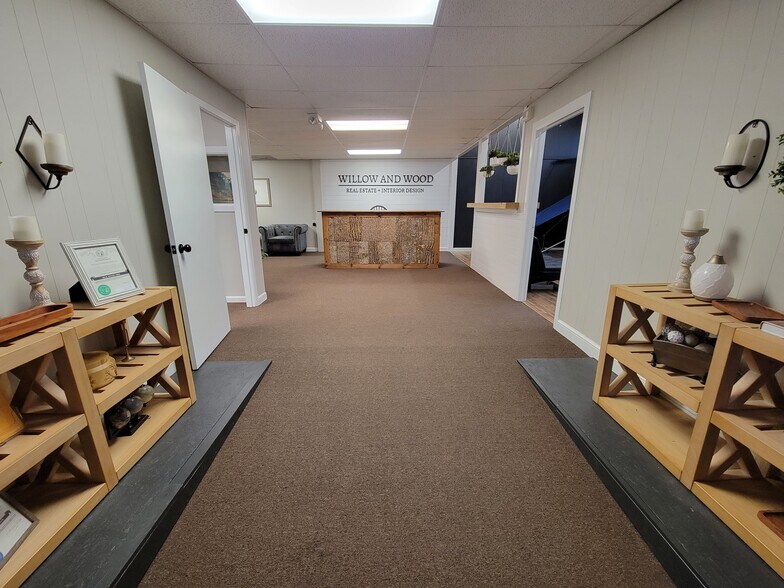309 Main St NW, Lenoir, NC à louer - Photo principale – Image 1 sur 13
