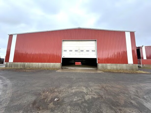 3716 State Route 434, Apalachin, NY à vendre - Photo de l’immeuble – Image 3 sur 15