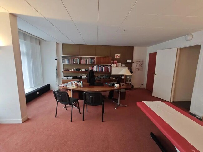 Plus de détails pour Bureau à vendre