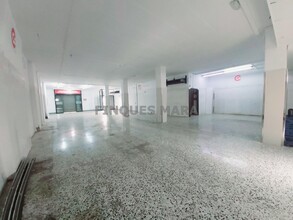 Local commercial dans Sant Boi de Llobregat, Barcelona à louer Photo intérieure– Image 2 sur 5