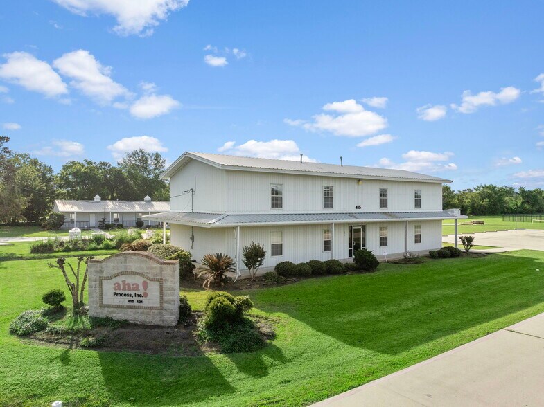 421 Jones Rd, Highlands, TX à vendre - Photo de l’immeuble – Image 2 sur 28