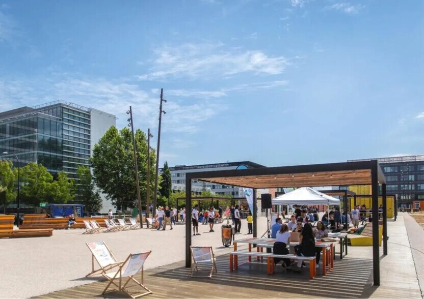 6 Rue Du Jura, Rungis à louer - Photo de l’immeuble – Image 3 sur 9