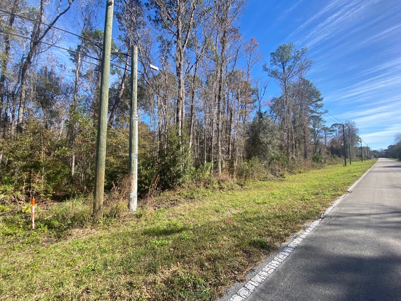 190 County 207A rd, East Palatka, FL à vendre - Photo de l’immeuble – Image 3 sur 5