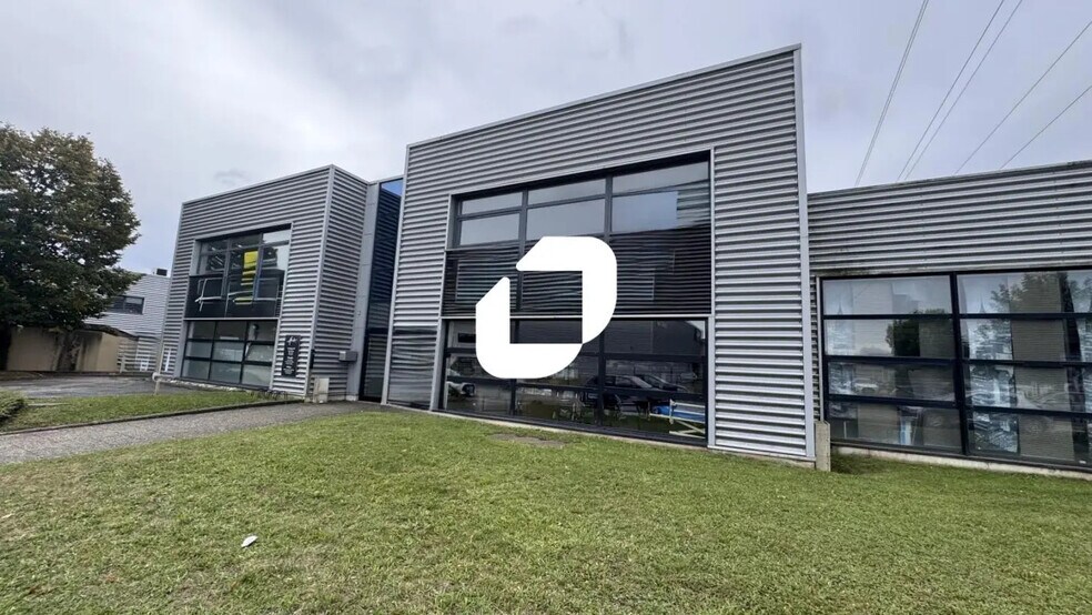 17 Rue Des Frères Lumière, Eckbolsheim à louer - Photo de l’immeuble – Image 2 sur 7