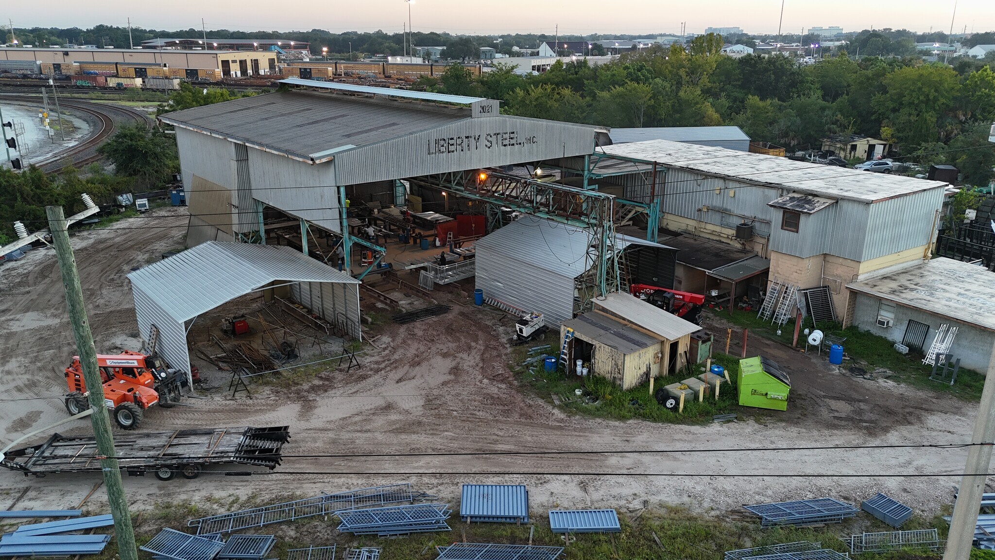 2021 Dennis St, Jacksonville, FL à louer Photo principale– Image 1 sur 6