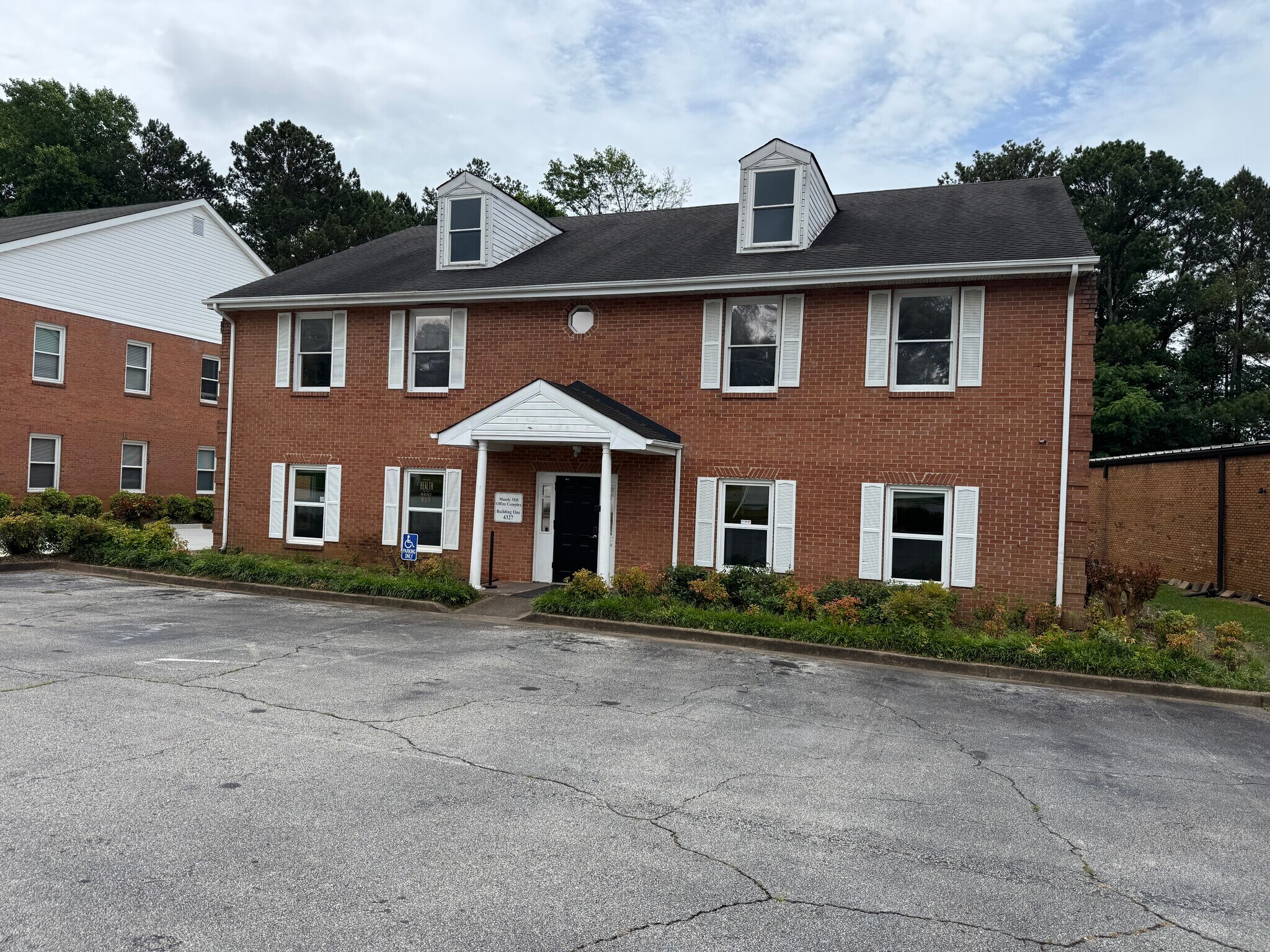 4327 Mundy Mill Rd, Oakwood, GA à vendre Photo de l’immeuble– Image 1 sur 24