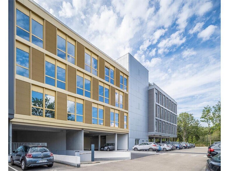 15 Bis Rue Christian Pauc, Nantes à louer - Photo de l’immeuble – Image 1 sur 14