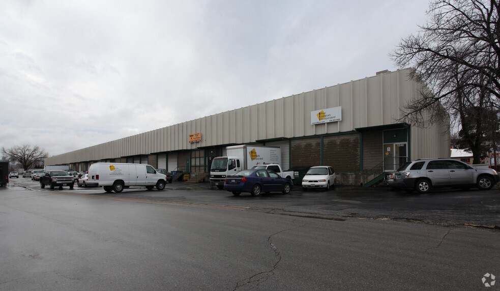 1500-1548 Erie St, North Kansas City, MO à louer - Photo de l’immeuble – Image 2 sur 5