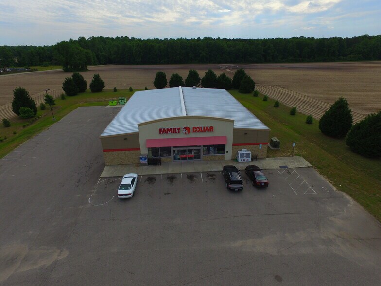 1823 Virginia Rd, Edenton, NC à louer - Photo de l’immeuble – Image 1 sur 3