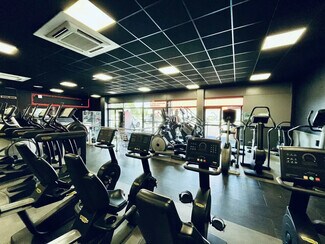 Plus de détails pour Local d'activités à louer