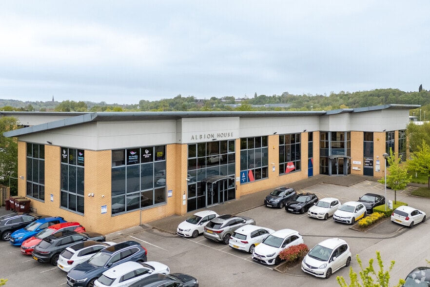 2 Forge Ln, Stoke On Trent à louer - Photo principale – Image 1 sur 4