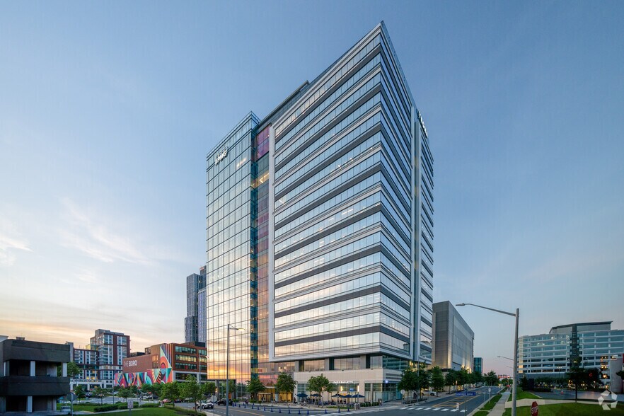 8350 Broad St, McLean, VA à louer - Photo de l’immeuble – Image 1 sur 15