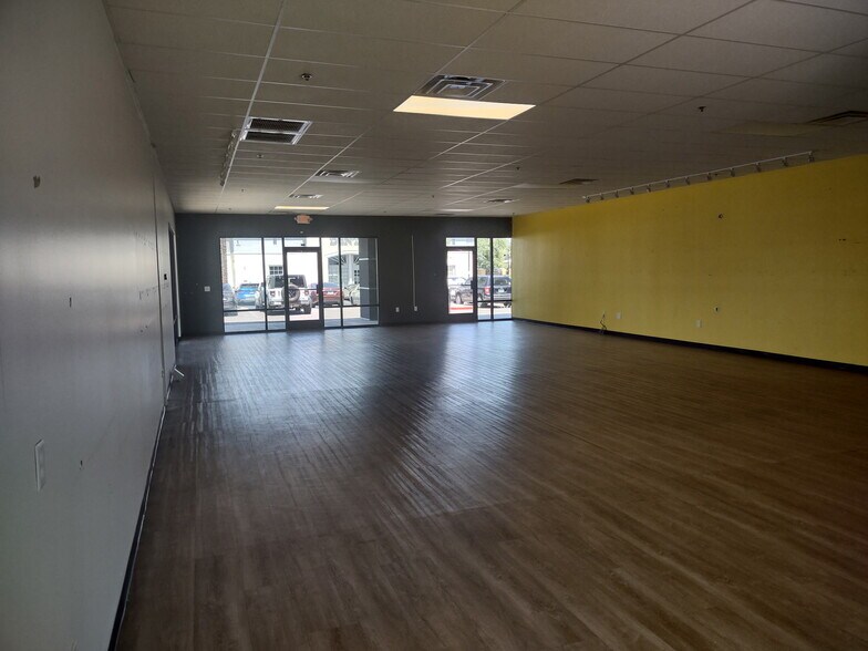 732 E Warner Rd, Gilbert, AZ à louer - Photo de l’immeuble – Image 3 sur 6