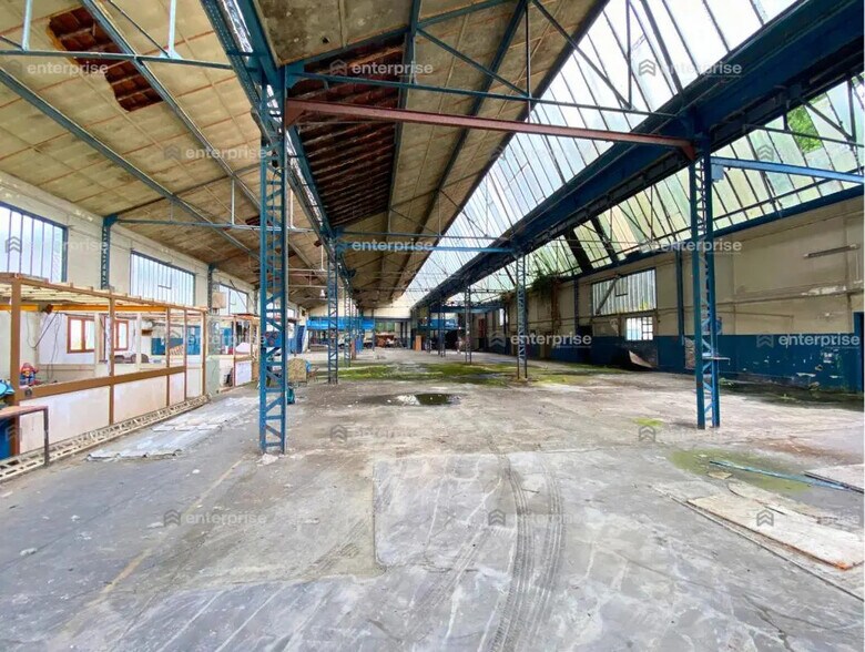 Local d'activités dans Creil à vendre - Photo intérieure – Image 2 sur 7