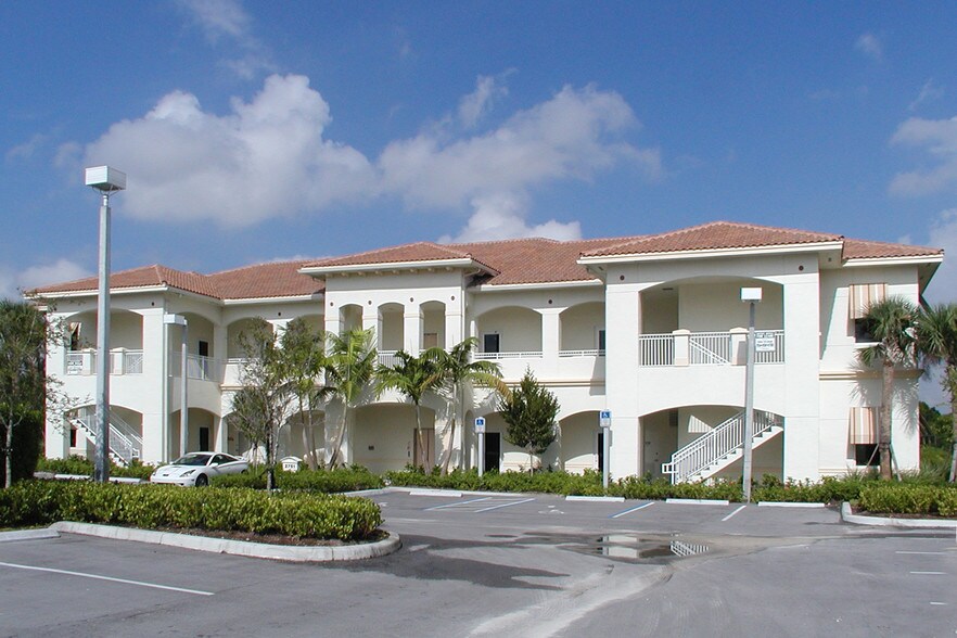 2751 Executive Park Dr, Weston, FL à vendre - Photo de l’immeuble – Image 2 sur 6