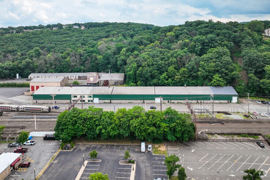 126 E Dickerson St, Dover, NJ à louer - Photo de l’immeuble – Image 3 sur 69