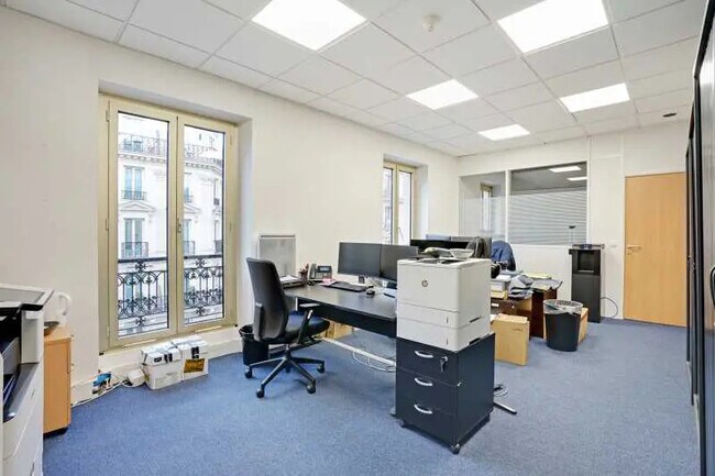 Plus de détails pour Bureau à louer
