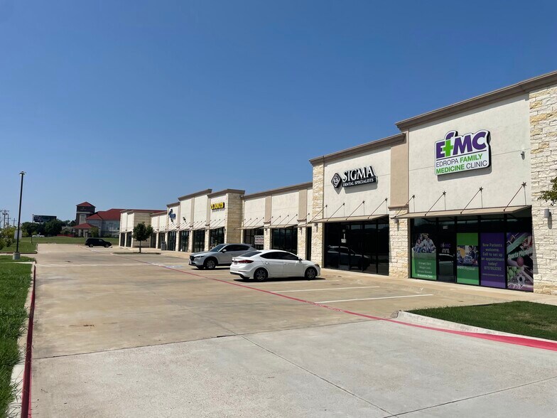 429 E Interstate 30, Garland, TX à louer - Photo de l’immeuble – Image 3 sur 7
