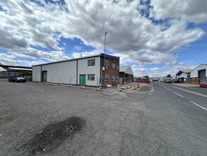 Oldbury Rd, West Bromwich à louer Photo de l’immeuble– Image 2 sur 3