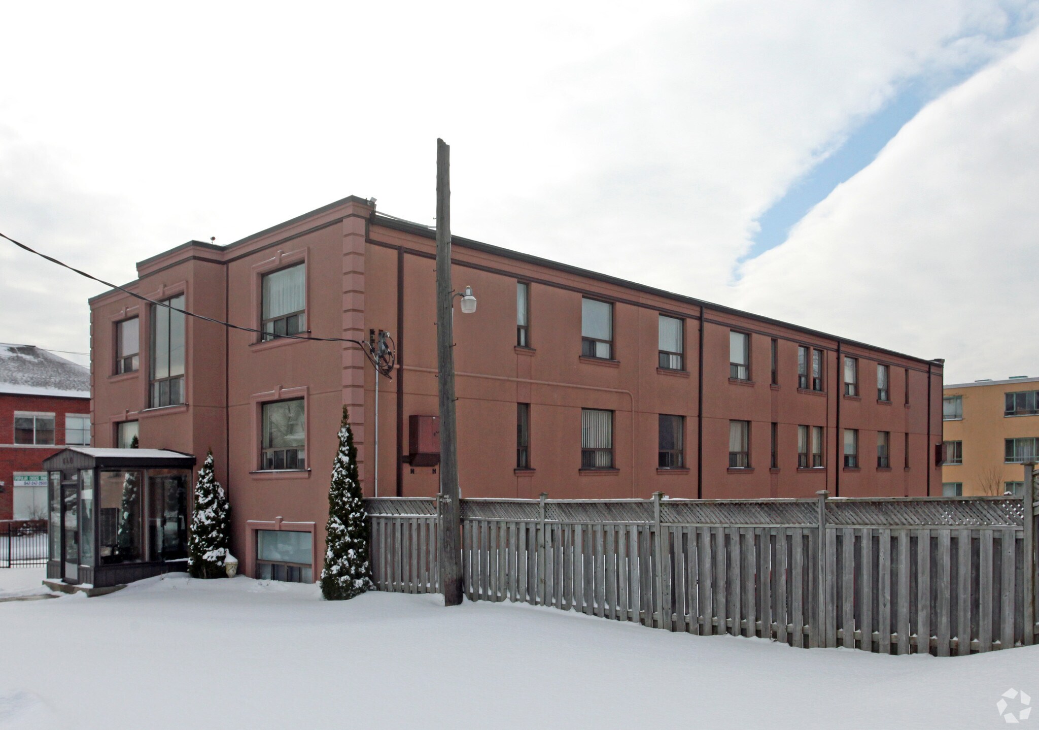 640 Kennedy Rd, Toronto, ON à vendre Photo principale– Image 1 sur 3
