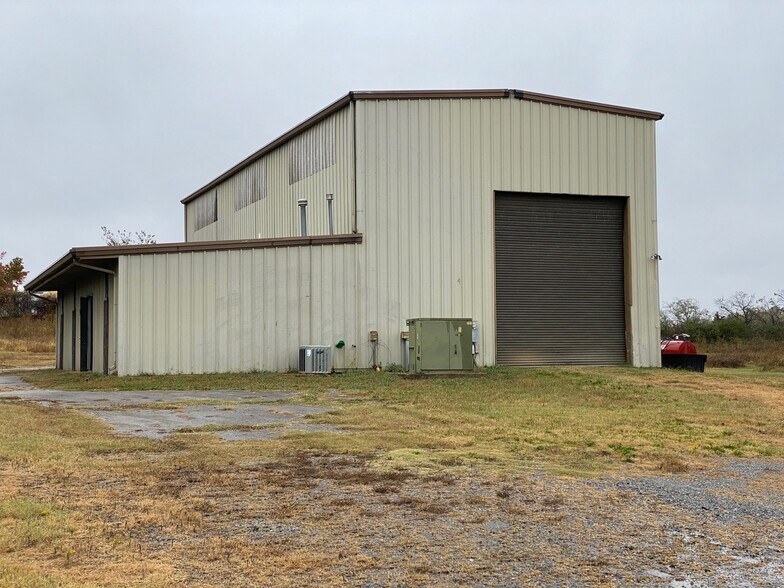 8507 S Regency Dr, Tulsa, OK à vendre - Photo de l’immeuble – Image 3 sur 12