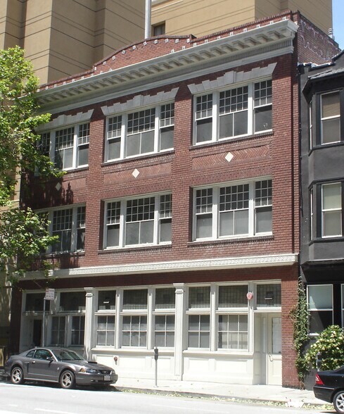 576 Folsom St, San Francisco, CA à louer - Photo de l’immeuble – Image 1 sur 7