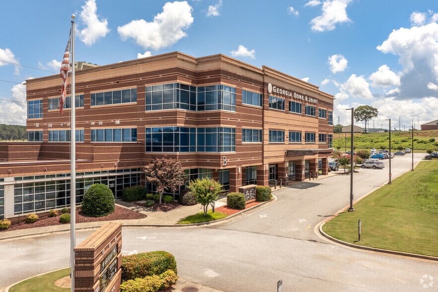 15 Medical Dr, Cartersville, GA à louer - Photo de l’immeuble – Image 2 sur 4