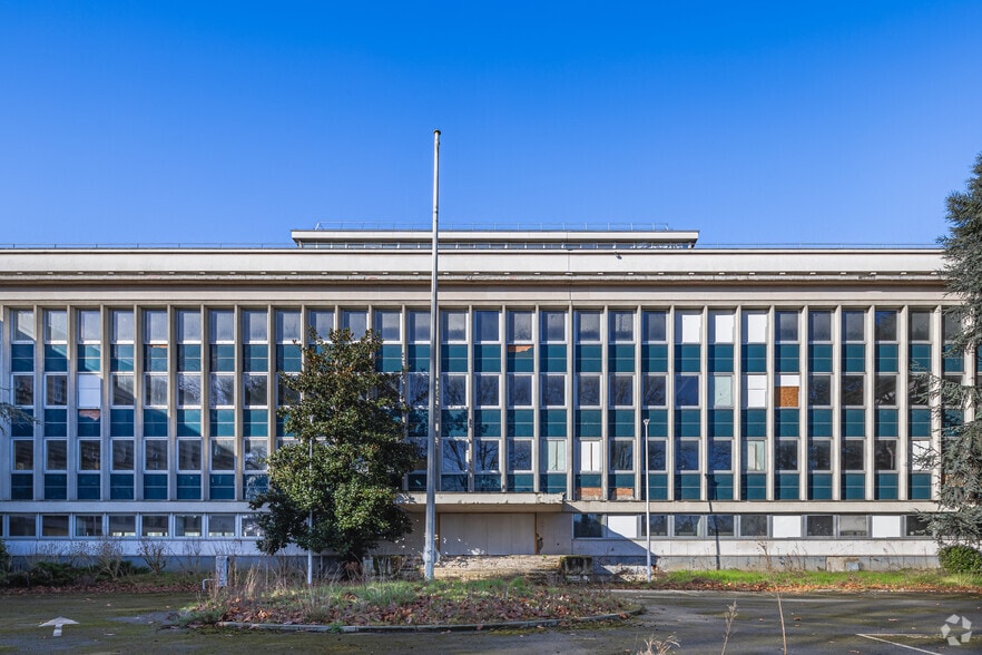 55 Quai Marcel Dassault, Saint-Cloud à louer - Photo de l’immeuble – Image 2 sur 7