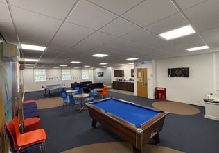 Castle Mound Way, Rugby à louer Photo intérieure– Image 2 sur 2