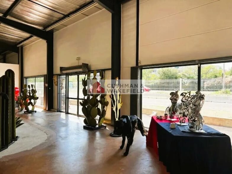 Local commercial dans Nîmes à louer - Photo intérieure – Image 3 sur 3