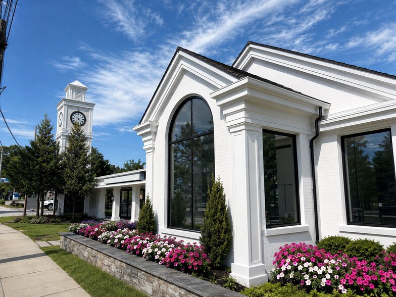 662 E Main St, Mount Kisco, NY à louer - Photo de l’immeuble – Image 2 sur 5
