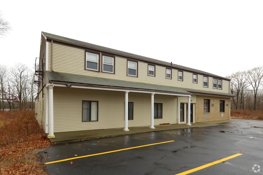 286 - D Maple Ave, Barrington, RI à louer - Photo de l’immeuble – Image 3 sur 6