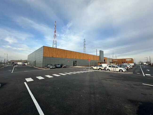 Plus de détails pour Local commercial à louer