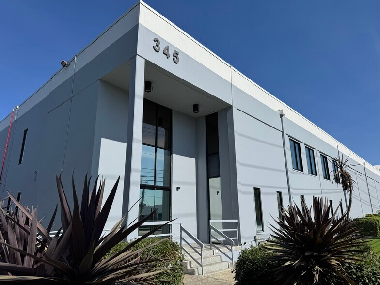 345 N Baldwin Park Blvd, City of Industry, CA à louer - Photo de l’immeuble – Image 2 sur 26
